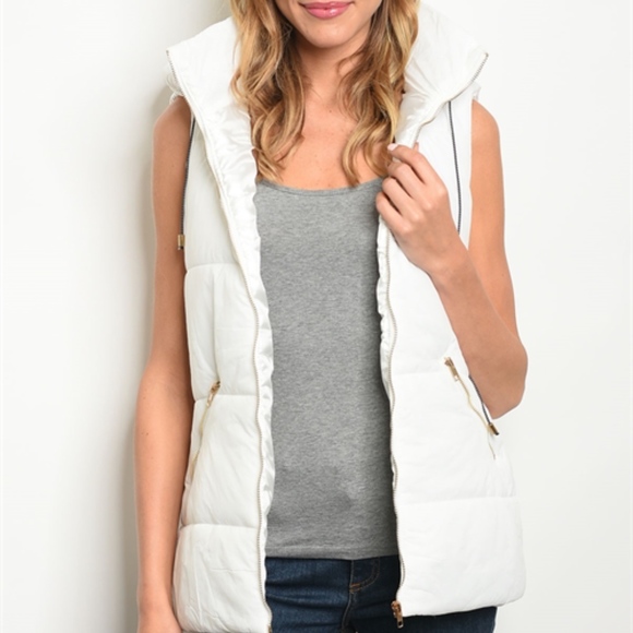 Last 1! WHITE HOODED PUFFER VEST - Picture 2 of 7